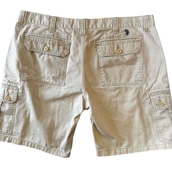 US Polo Assn Khaki Cargo Shorts 100% Cotton Sz 42 - Picture 3 of 5